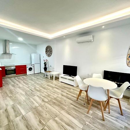 Malaga Centro Apartment ภายนอก รูปภาพ